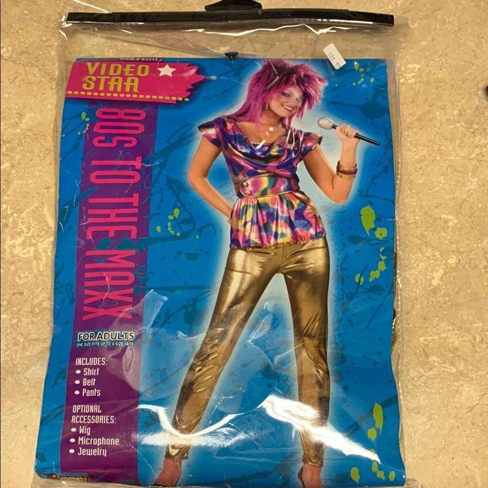 Women’s 80s Halloween Costume